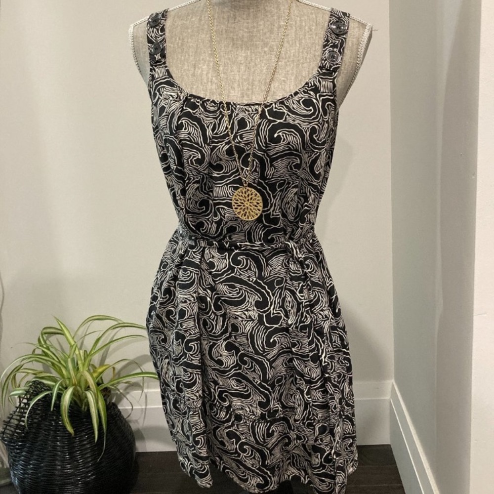 Wilfred Black and White midi tank dress Size Small